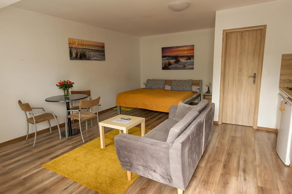 Apartmany Tereza & Free Parking Bratislava Bagian luar foto