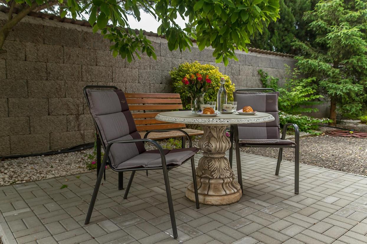 Apartmany Tereza & Free Parking Bratislava Bagian luar foto