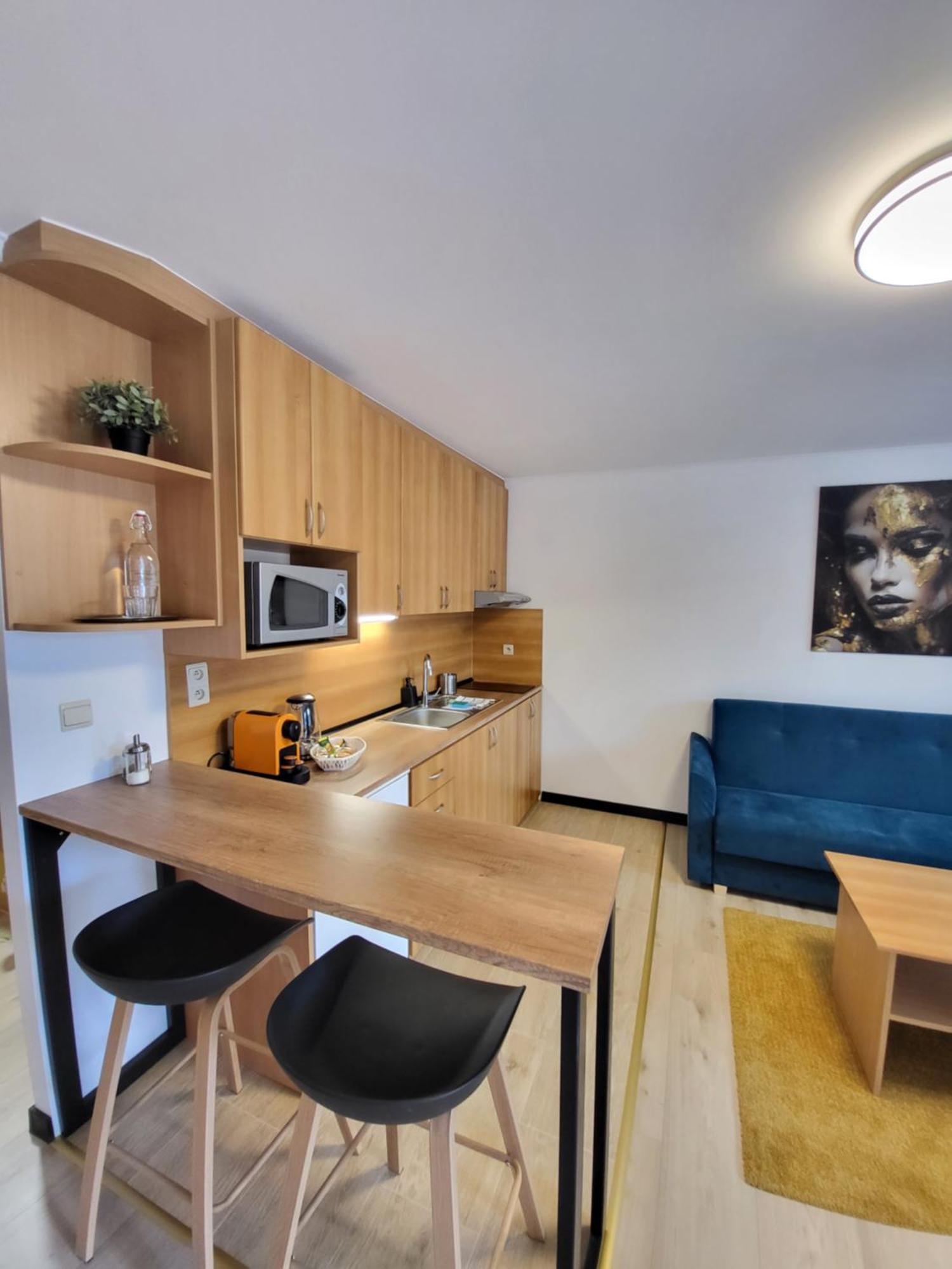 Apartmany Tereza & Free Parking Bratislava Bagian luar foto